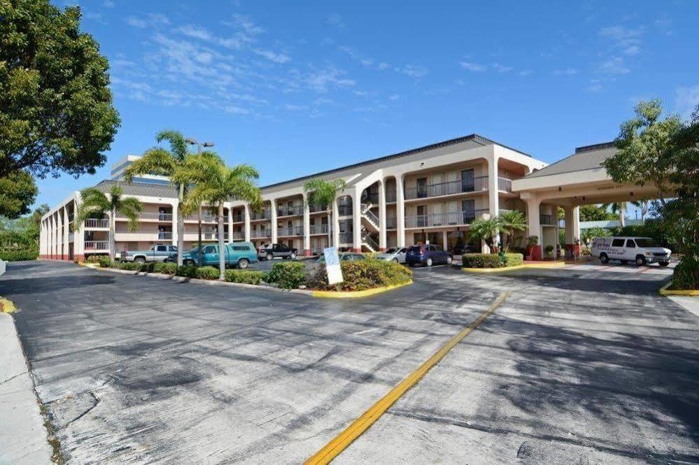 Quality Inn Palm Beach International Airport West Palm Beach Eksteriør billede